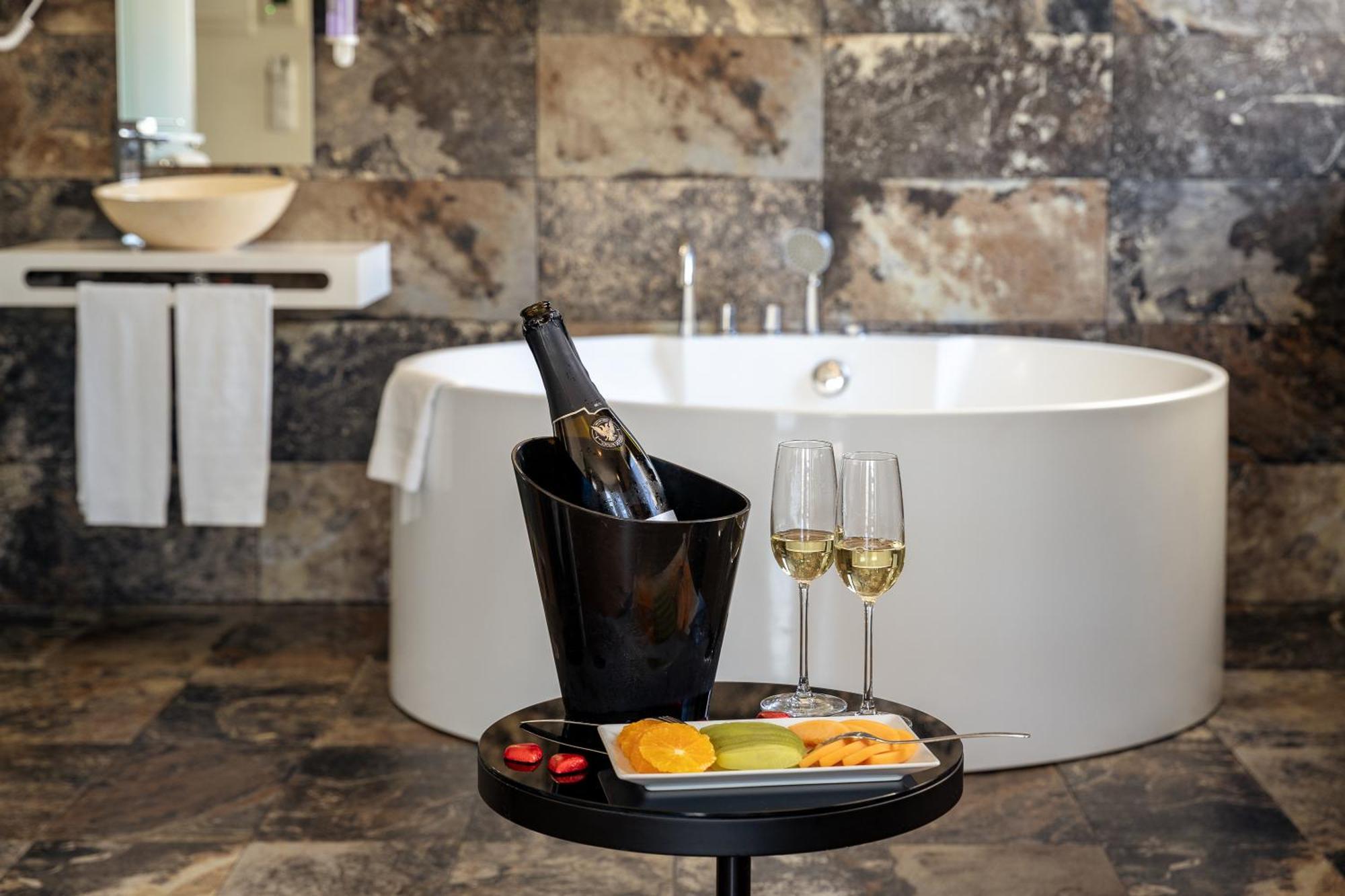 Premium Double Room Romantic